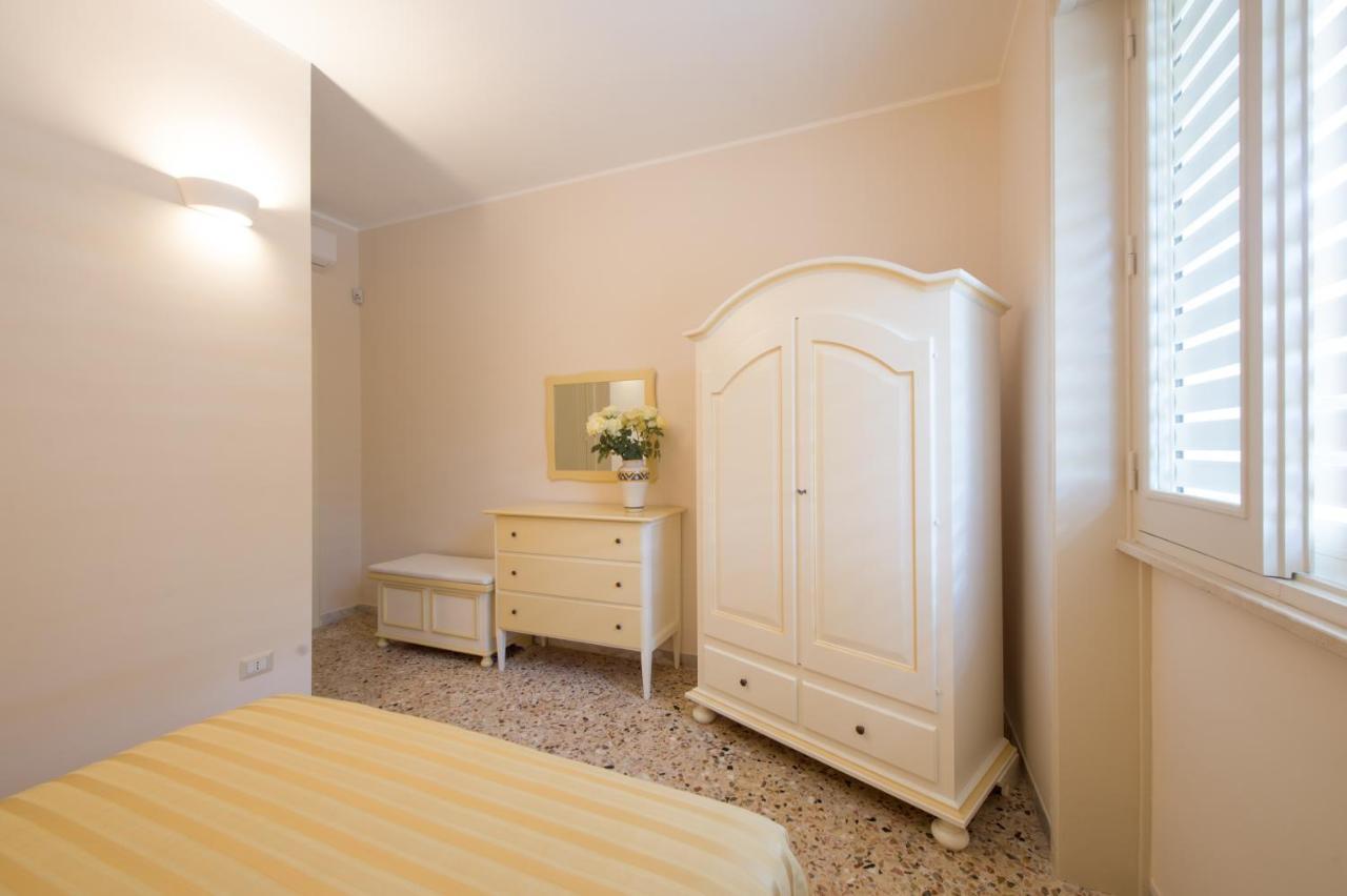 Parco Degli Aranci Bed and Breakfast Cutrofiano Exterior foto